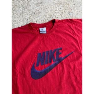 Vintage 90’s Y2K Nike Red Logo XL Shirt